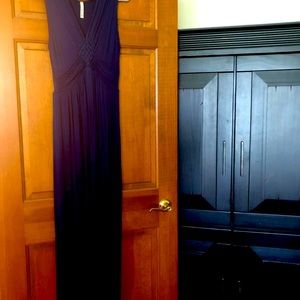 Gilli royal blue maxi dress size large